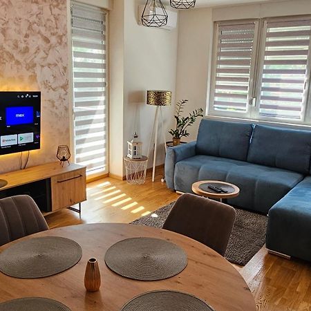 Apartment Ela Subotica Extérieur photo